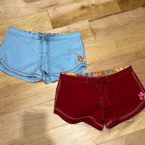 Billabong women’s short shorts. Low waist. Size 1. 2 pairs.